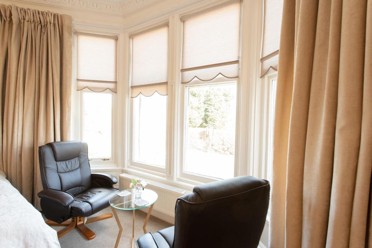 3 Bedroom Villa Attached To Host Home Free Parking パース エクステリア 写真