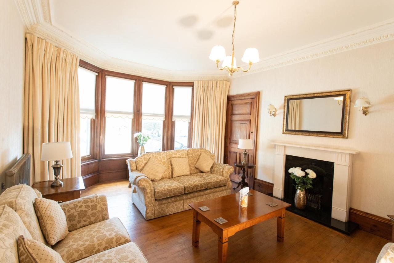 3 Bedroom Villa Attached To Host Home Free Parking パース エクステリア 写真