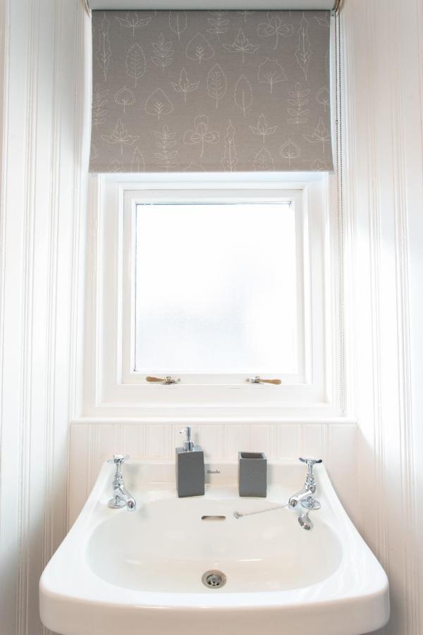 3 Bedroom Villa Attached To Host Home Free Parking パース エクステリア 写真