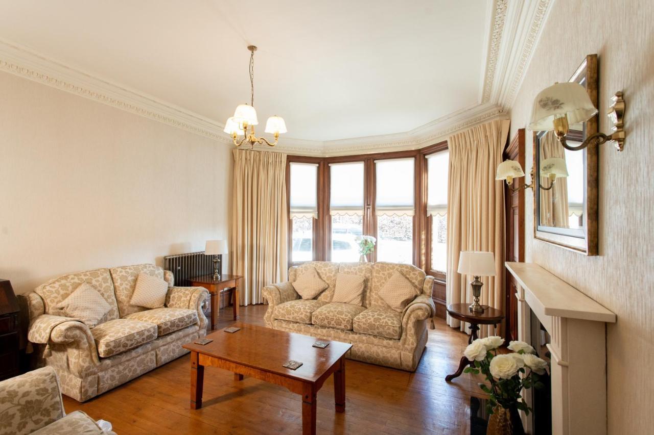 3 Bedroom Villa Attached To Host Home Free Parking パース エクステリア 写真