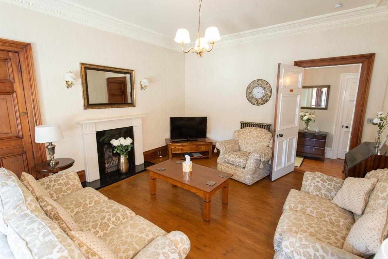 3 Bedroom Villa Attached To Host Home Free Parking パース エクステリア 写真